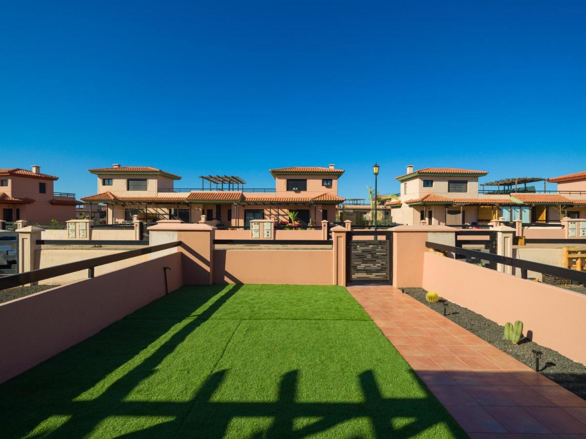 Private Terrace Majanicho Home -Garden & Pool La Oliva Bagian luar foto